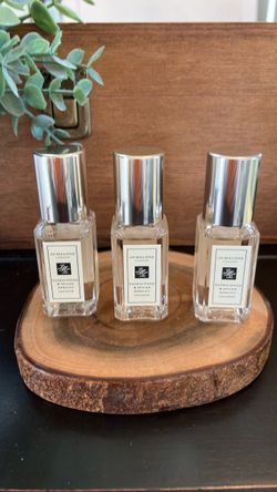 Jo Malone Sandalwood and spiced Apricot