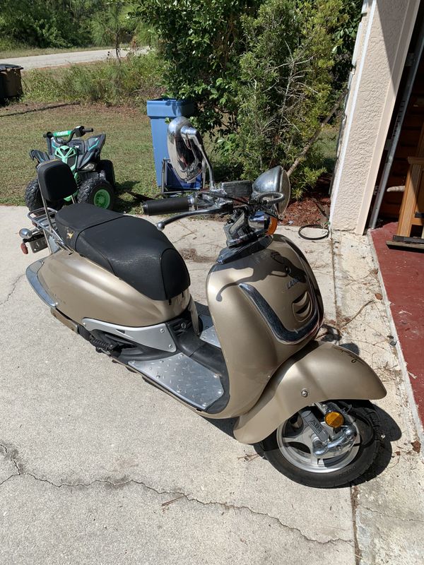 2008 Lance vintage 150 scooter for Sale in Lehigh Acres, FL OfferUp