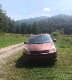 2004 Toyota Sienna