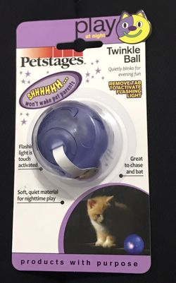 Petstages Twinkle Ball Cat Toy