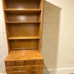 30”W Ethan Allen Heirloom Maple Nutmeg Solid Wood Dresser with Bookshelf 