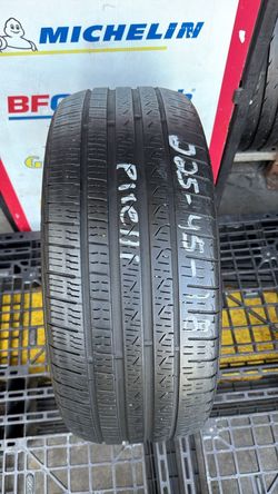 Tire 225 45 18