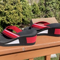 Woman’s Wedged Flip Flops