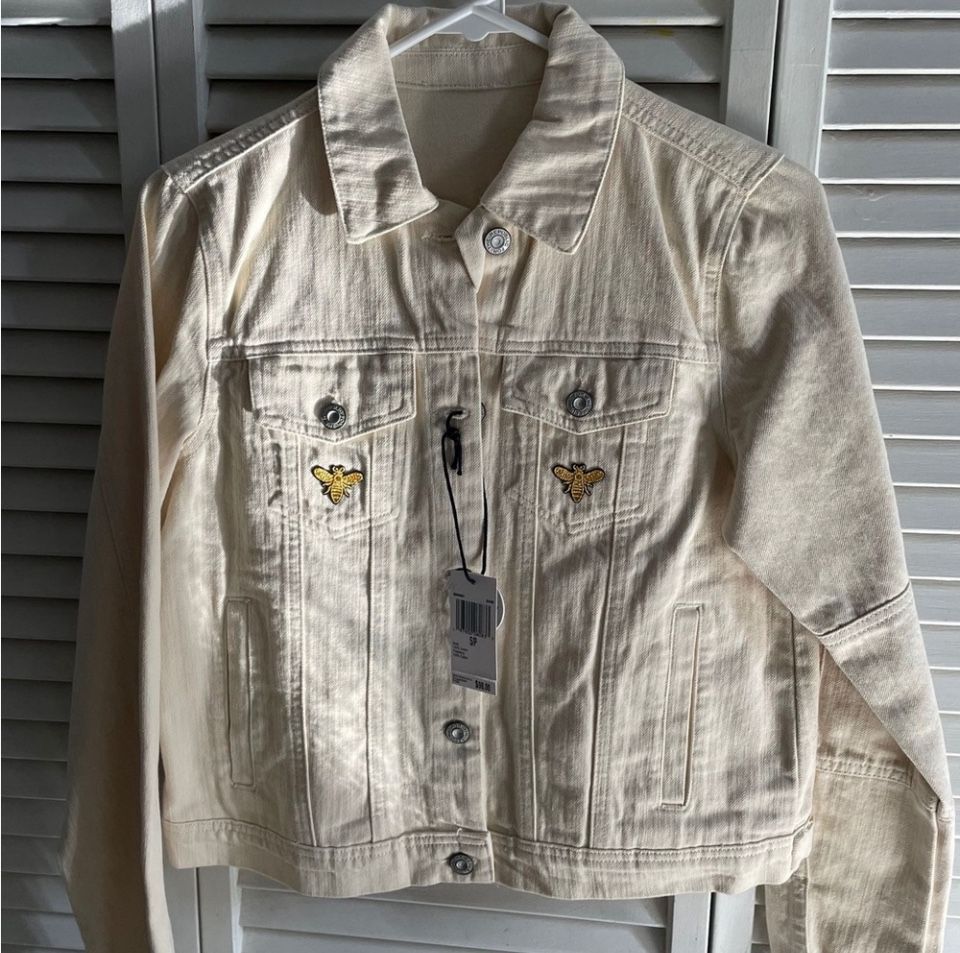 White jeans jacket