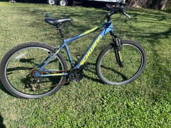Schwinn Men's High Plains 27.5 In 21-Speed Mountain Bike