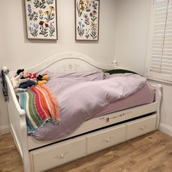 Trundle Bed 80”x42”