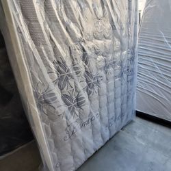 Queen Mattress Bamboo Pillow Top 260