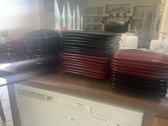 Kitchen Plates / Matching Mugs