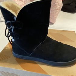 Koolaburra  Boots By Ugg 