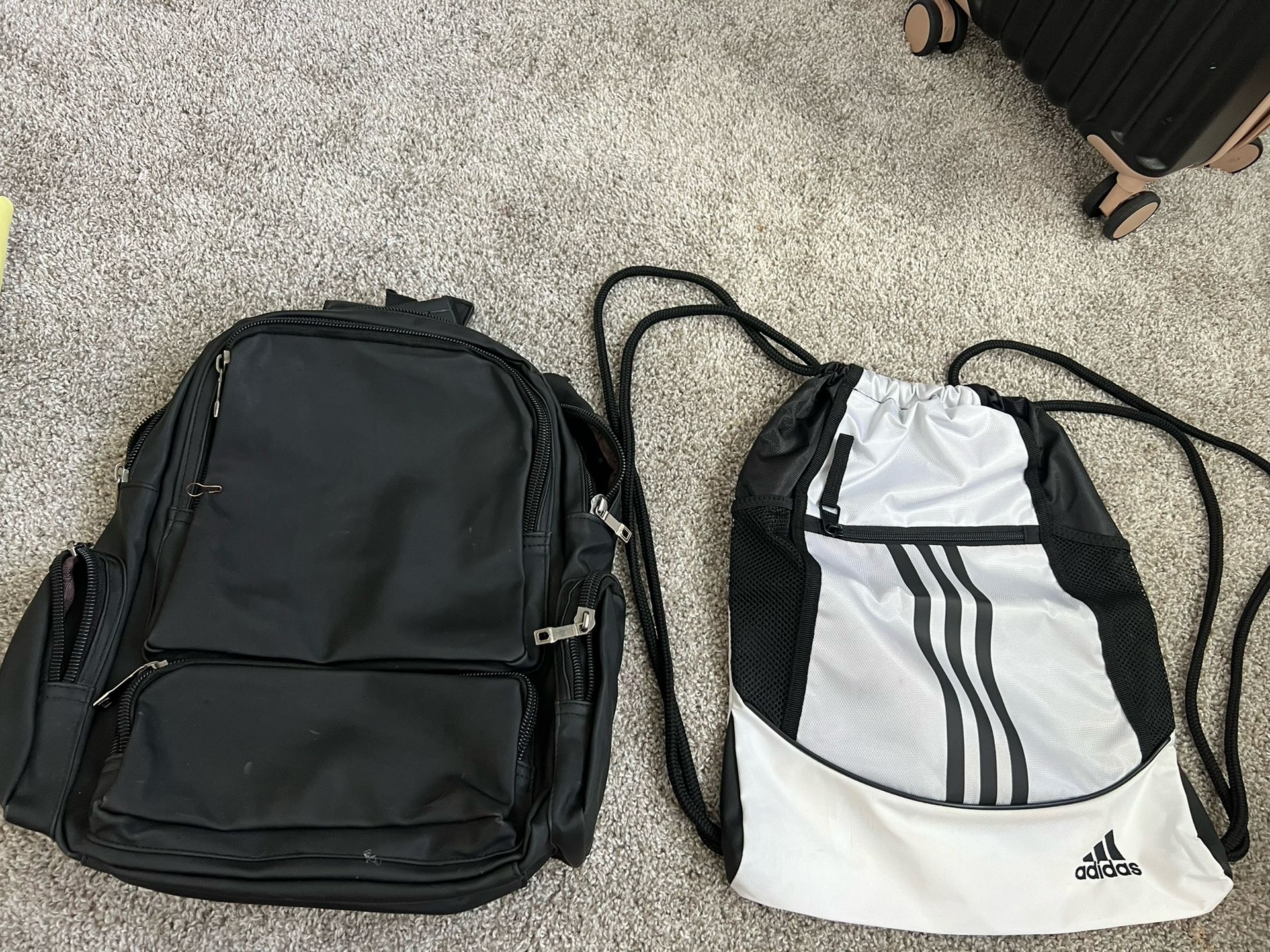 2 Backpacks 🎒 for $10
