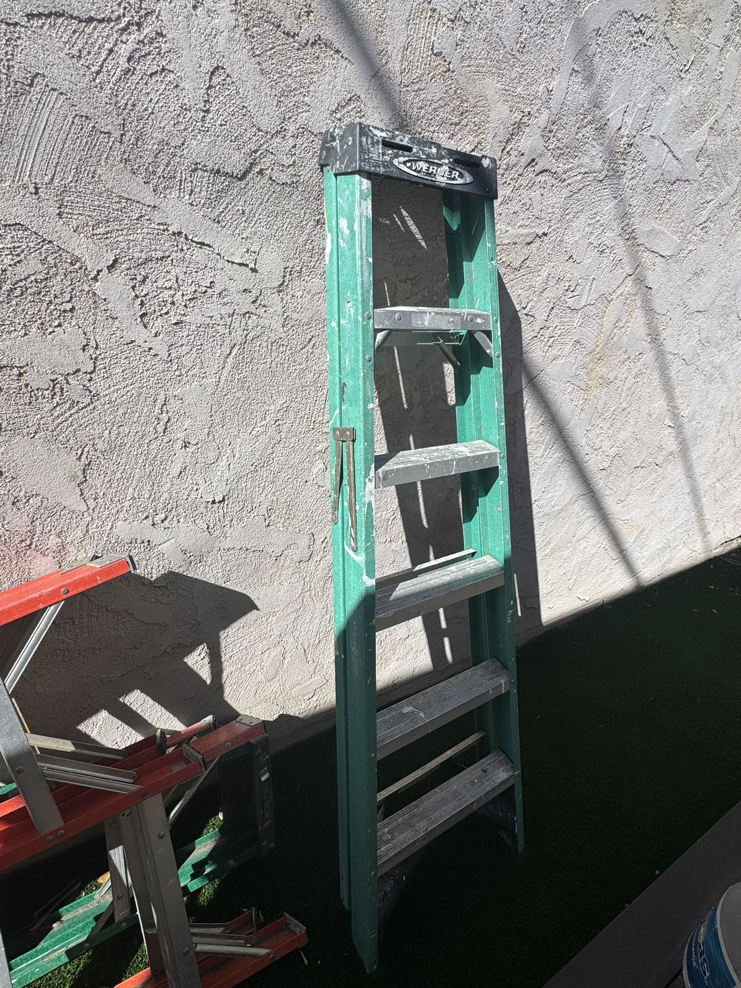 6 Ft Ladder