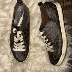 Women Shoes Size 9