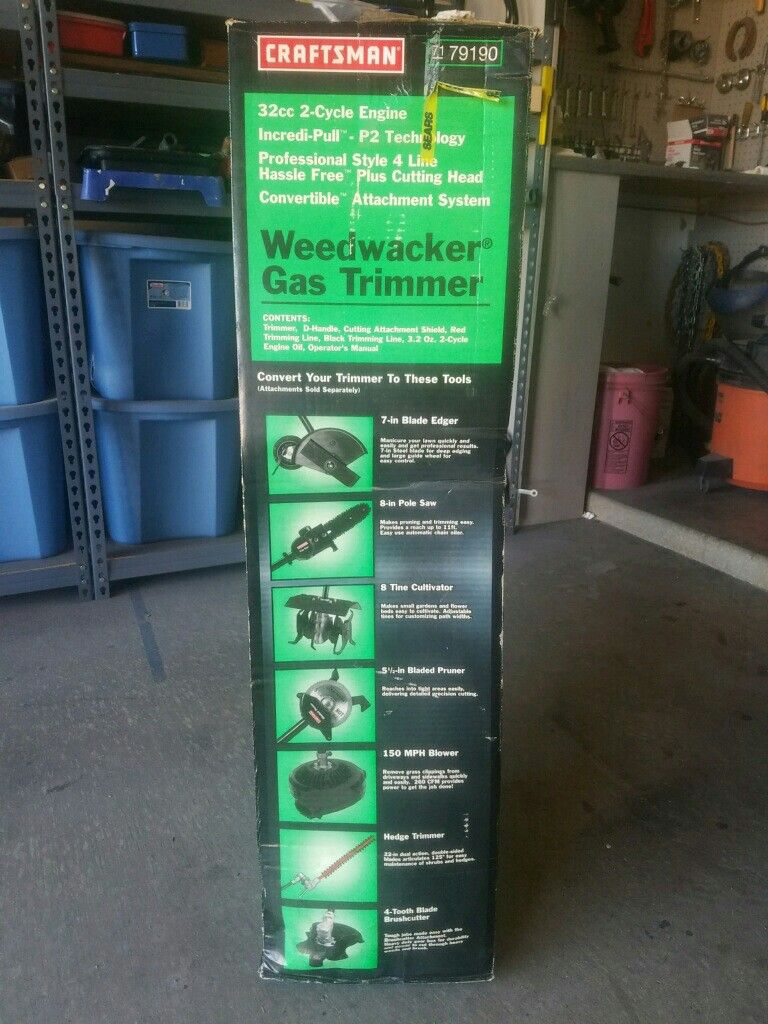 Craftsman WeedWacker gas trimmer 32cc 2-cycle engine, with all accessories