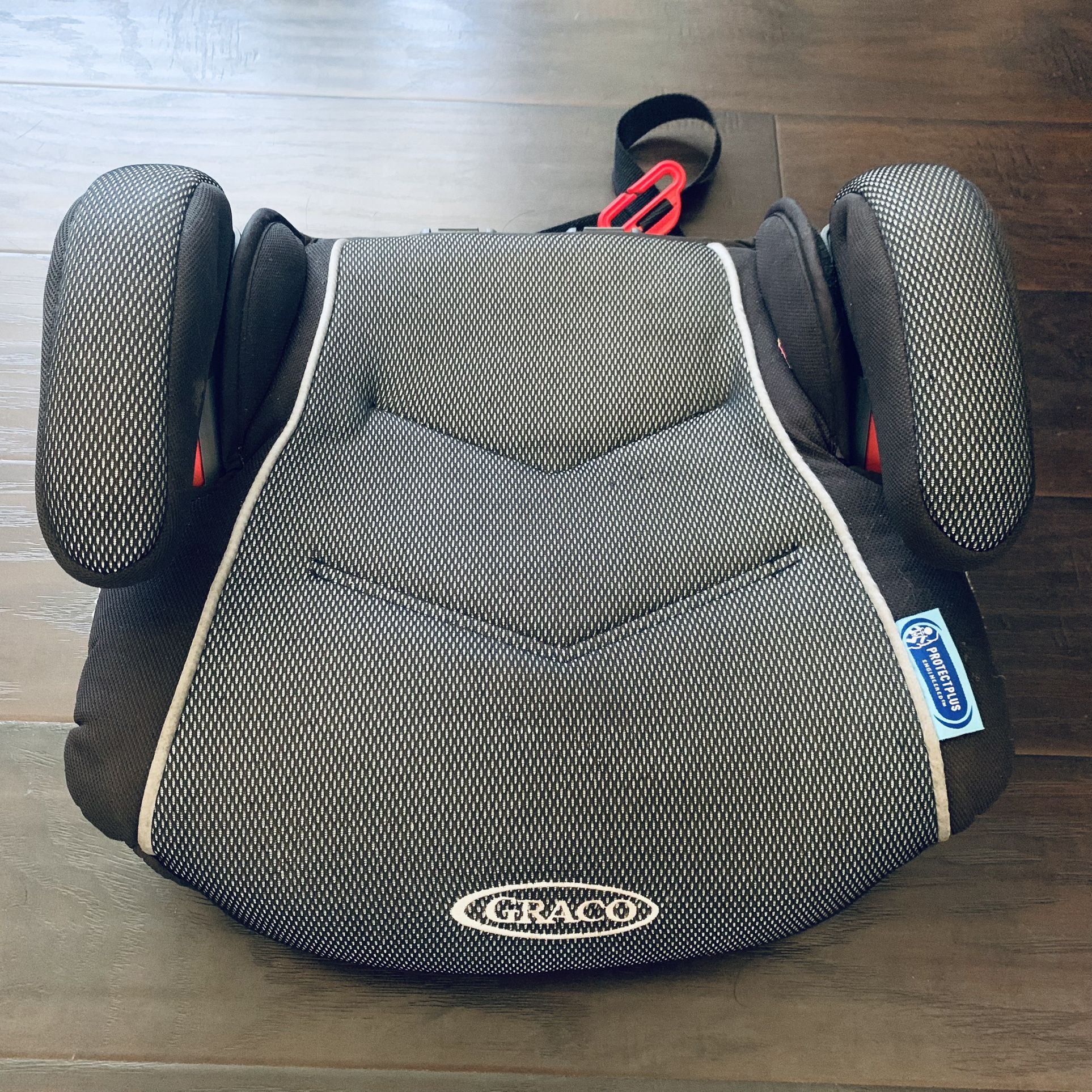 Graco Backless Booster Car Seat