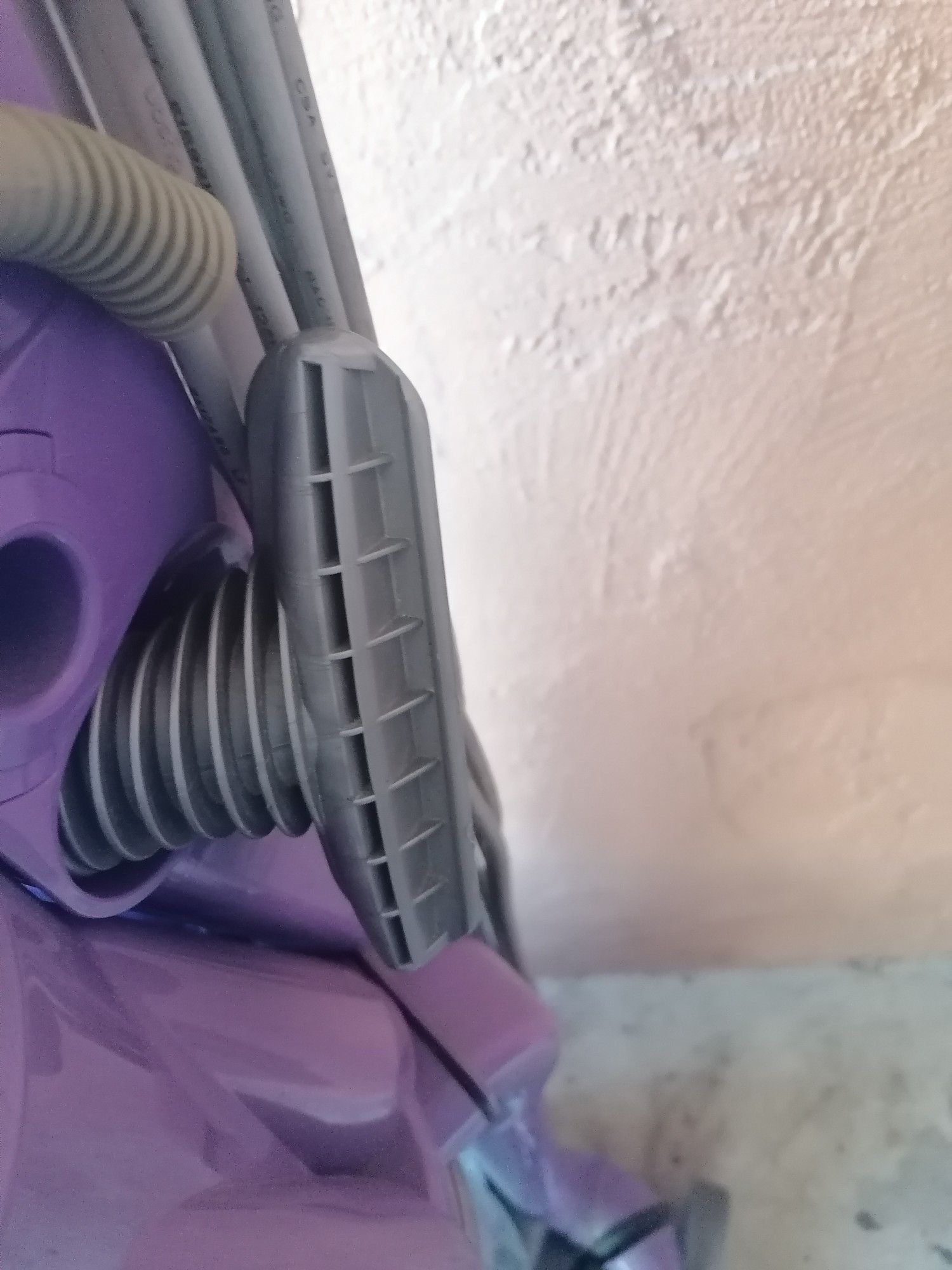 Like new Dyson DC07 full kit Household