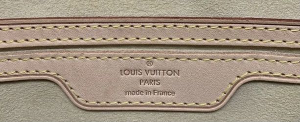 Authentic Louis Vuitton Retiro Handbag Monogram Canvas PM for Sale in  Running Springs, CA - OfferUp