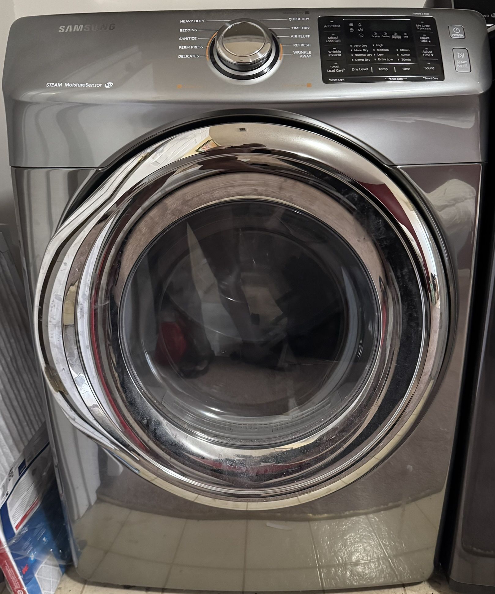 Samsung 7.5 Cu Ft Electric Dryer & LG 5.5 cu ft Top Load Washer - Inverter Direct Drive Technology- Excellent Condition