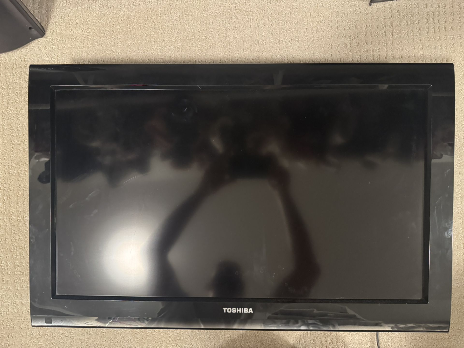 Toshiba 32in TV