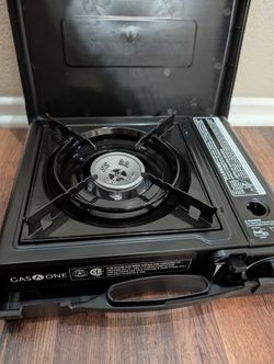 GasOne GS-1000 Portable Gas Stove with Carrying Case - Black and Grill Plate for BBQ