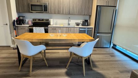 Juego de comedor moderno