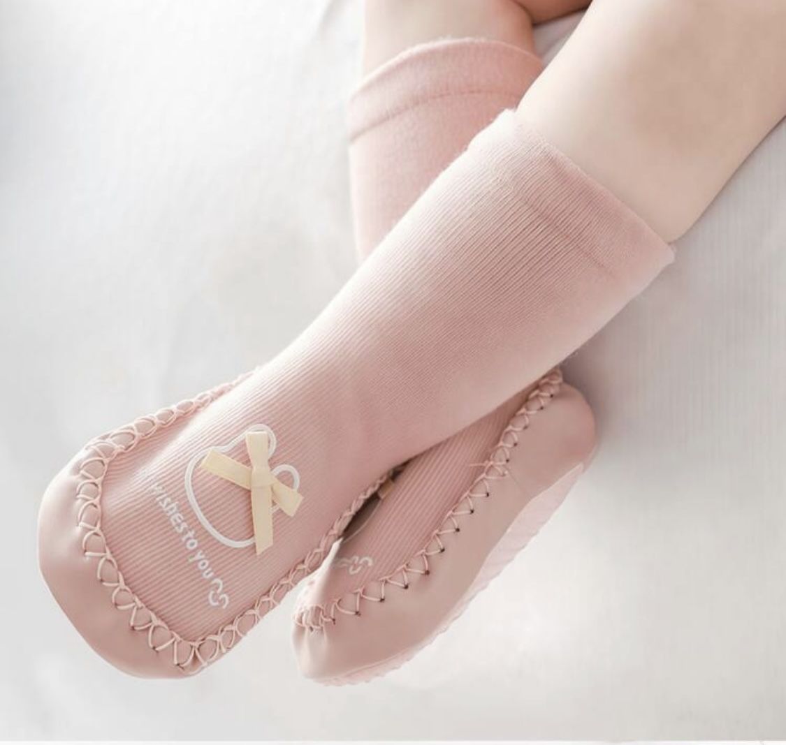 Soft Non-Slip Baby Sock Shoes – Cute Bow Decor | Indoor Walking Shoes