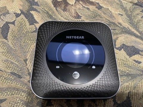 Net gear Nighthawk LTE Router ATT