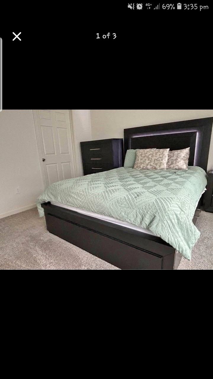 Brand New Black Led Light Bedroom Set Are Available With Free Delivery