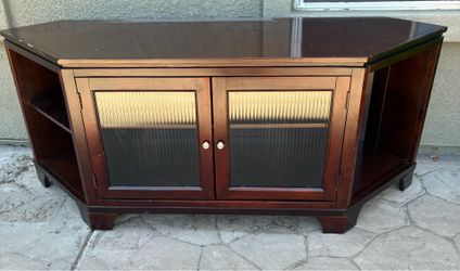 Free TV console