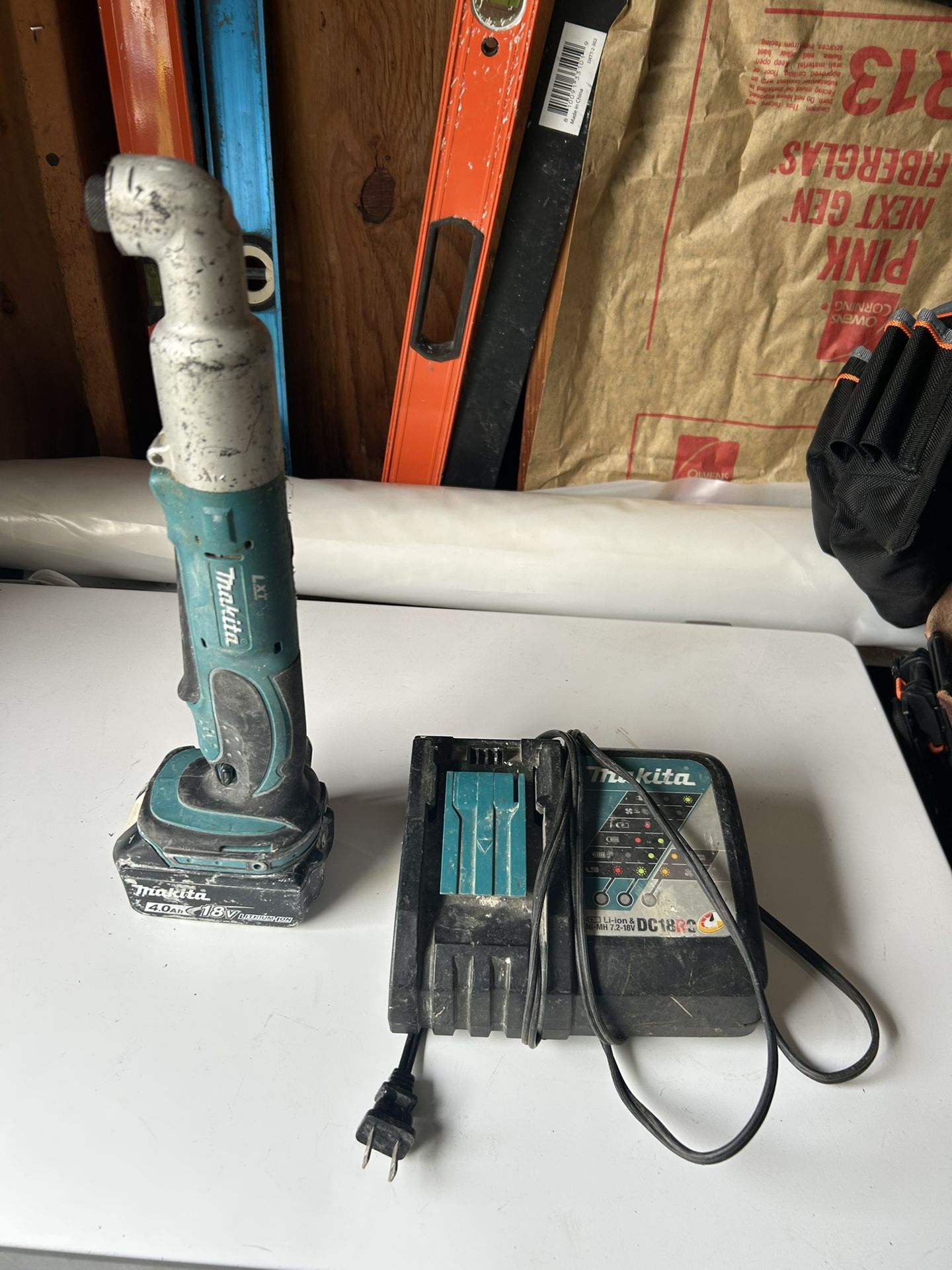 Makita Angle Drill Battery And Charger