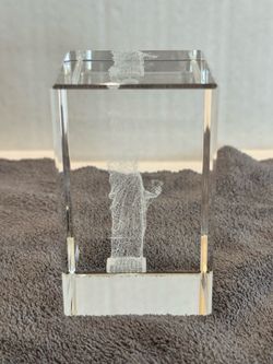 3D Statue of Liberty paperweight
