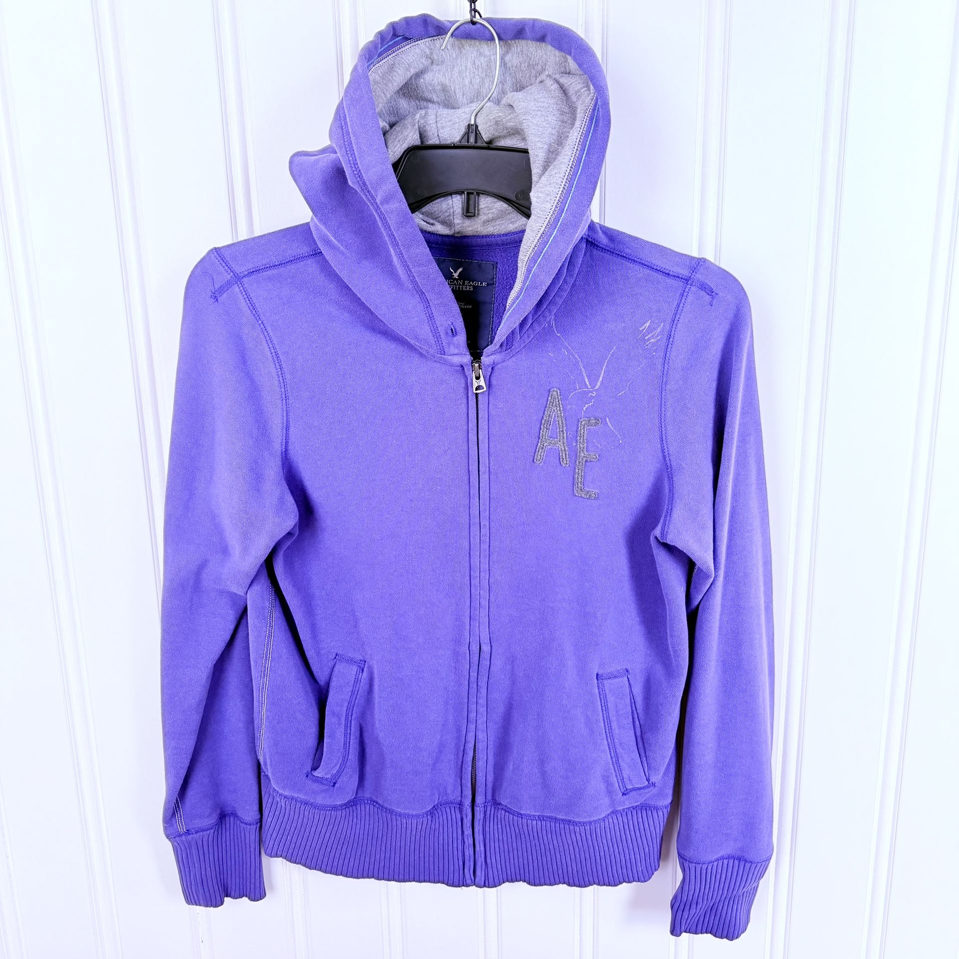 American Eagle Women’s Eagle Fleece Zip Up Hoodie Size Large Purple