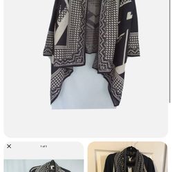 NEW DANA BUCHMAN Small WOMANS NAVY GRAY PRINT OPENFRONT SWEATER/poncho $64