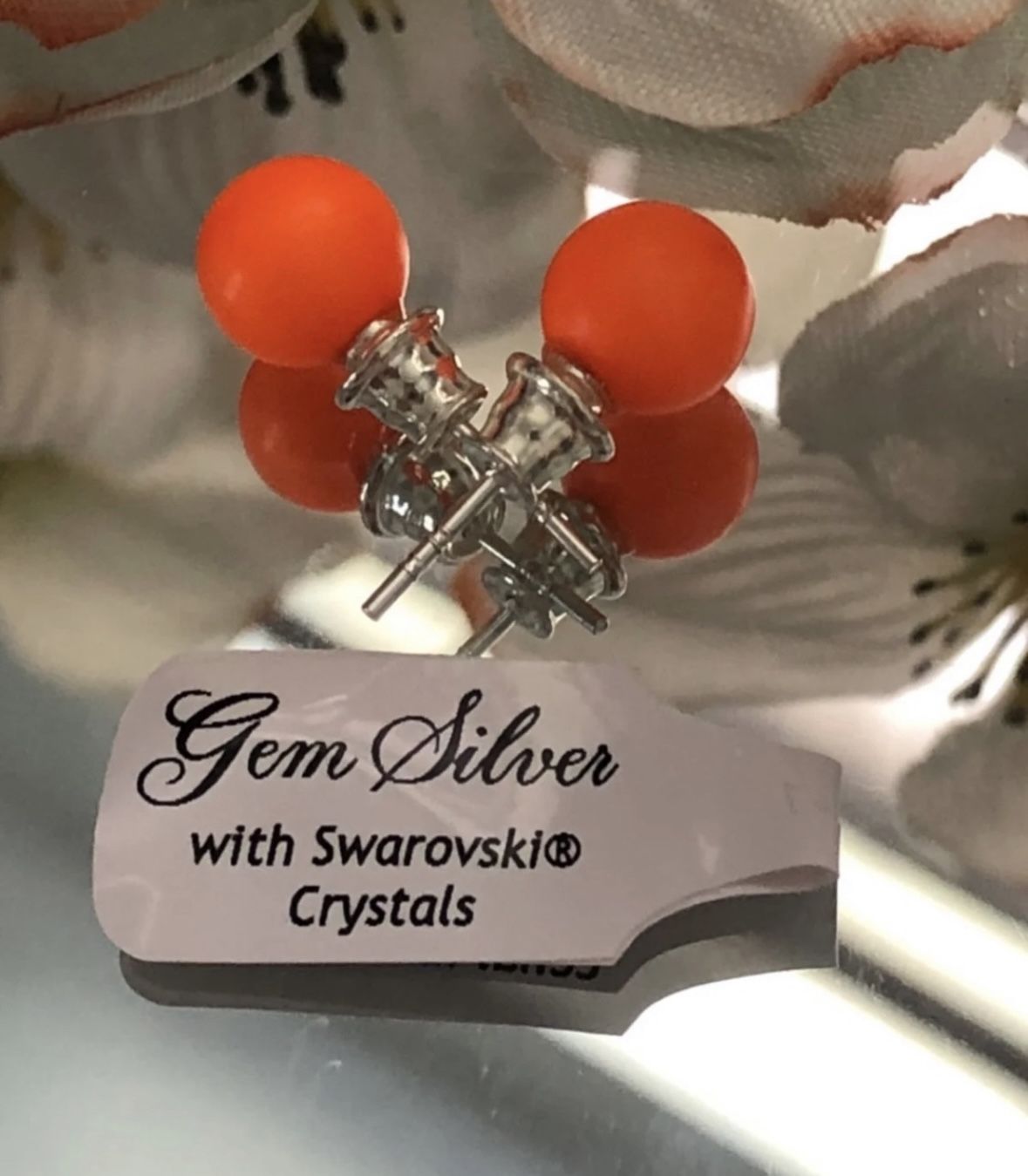 E134- 925 Sterling Silver Swarovski Pearl Earrings!