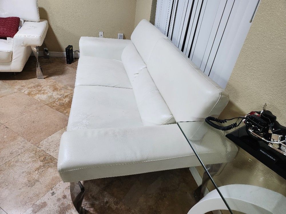 Free Couch 