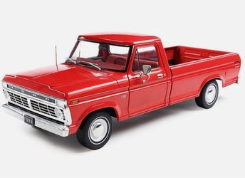 Die cast 1/18 scale Ford F100 Pick up