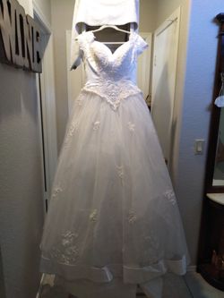Mon Cheri Wedding Dress sz 10