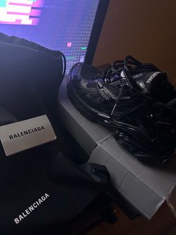Black balenciaga runners