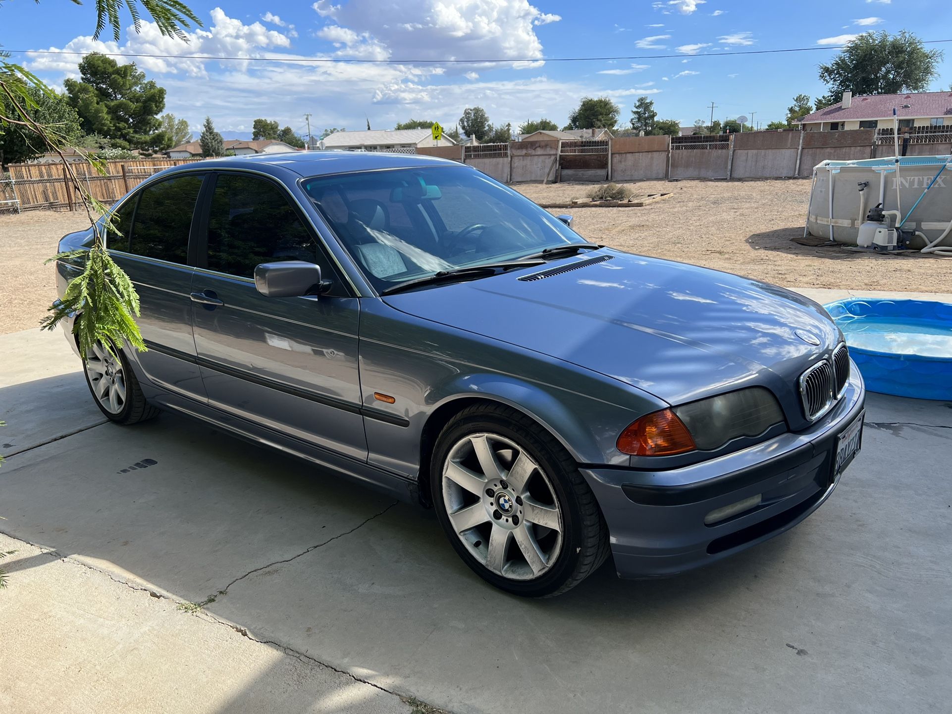 2000 BMW 328i