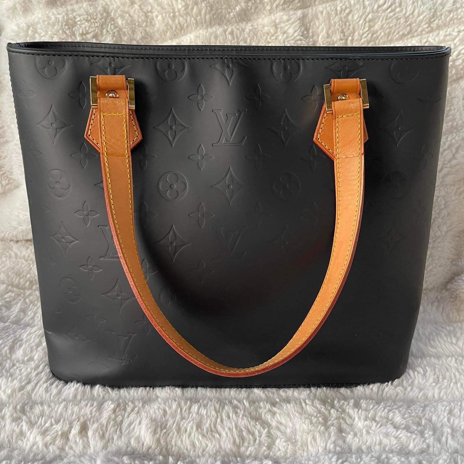 Louis Vuitton Monogram Vernis Rosewood Avenue for Sale in Averill Park, NY  - OfferUp