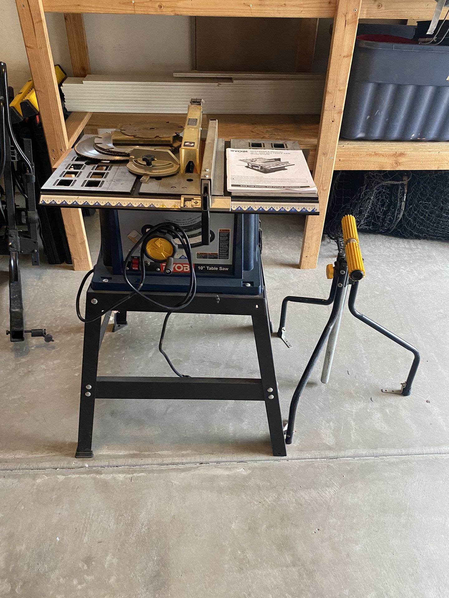 RYOBI 10in Table Saw