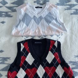 2 Brandy Melville Vests