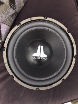10” JL Audio w0