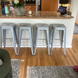 4 Kitchen Stools