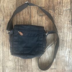 Black sport shoulder bag small
