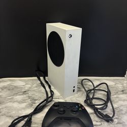 Xbox Series S - White - 512GB Console with controller and cords