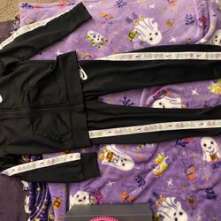 Nike Outfit - Girls Size L 6/7 