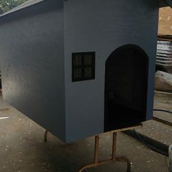 NEW 5ft long Dog House