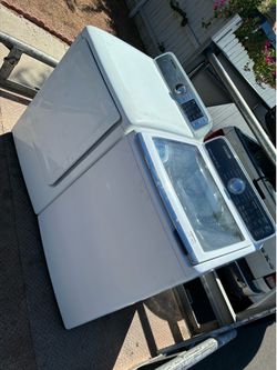SAMSUNG WASHER & GAS DRYER