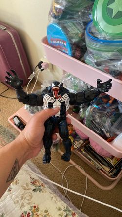 Marvel Legends Deluxe Monster Venom