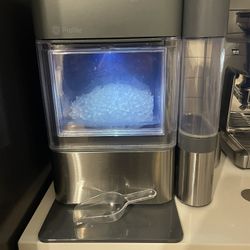 GE Profile Opal 2.0 Countertopggg Nugget Ice Maker